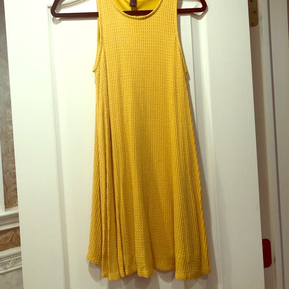 Mustard yellow sleeveless dress